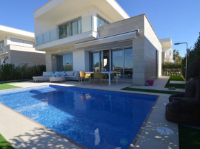 Luxurious Villa with Private Swimming Pool in Orihuela